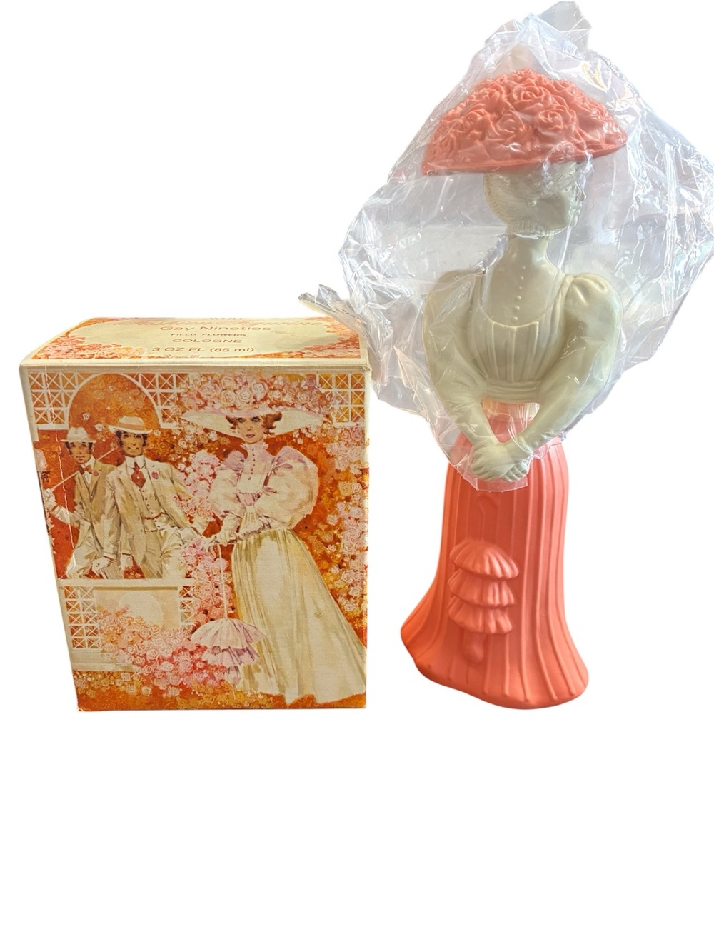 Avon NIB Vintage 70s Gay Nineties Fashion Figurine Field Flowers Cologne 3oz NEW